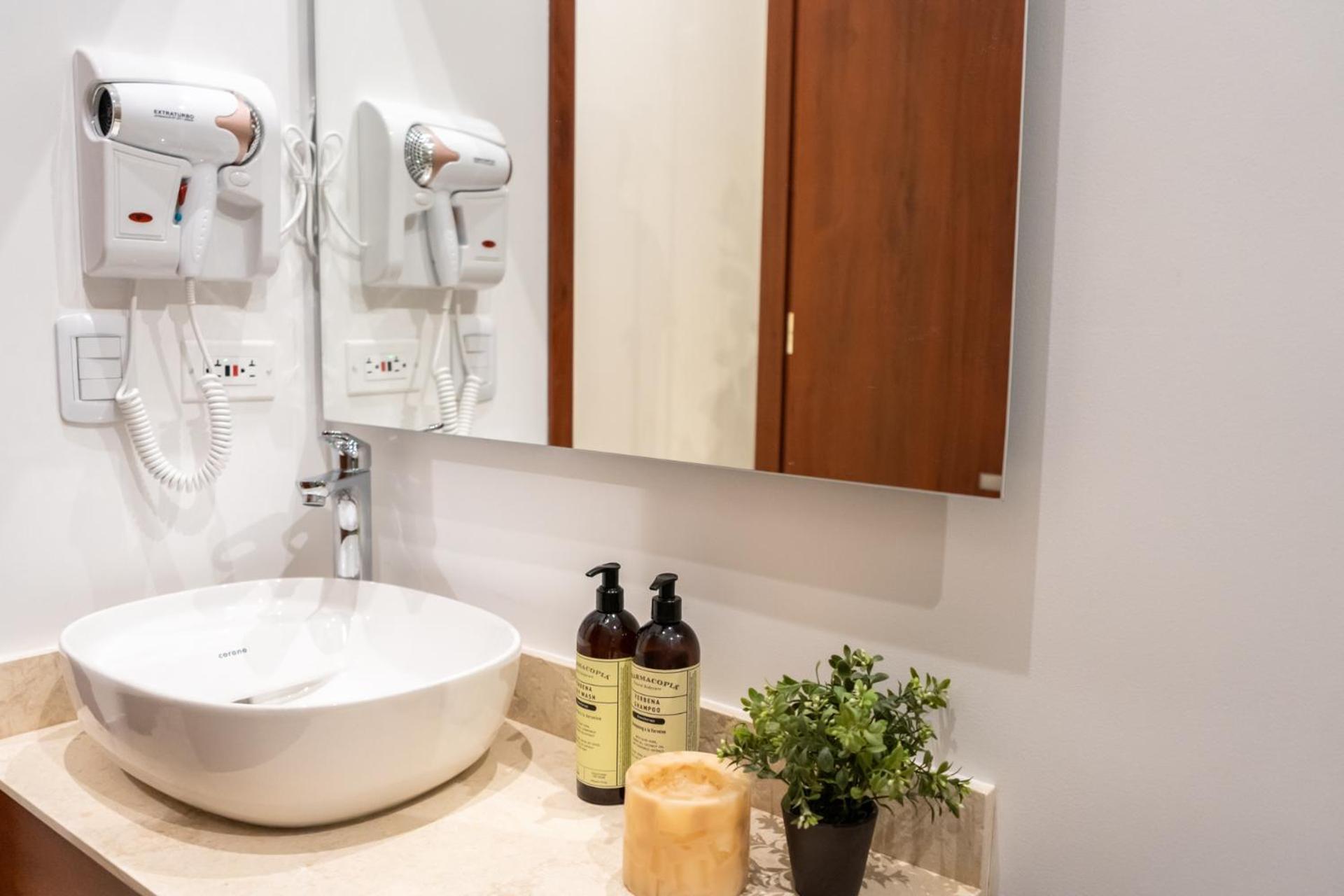 Ganem Suites Cartagena Екстериор снимка